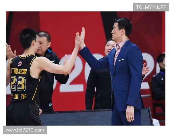 2025 耐克全亚洲篮球训练营收官 王博邱彪助力青年军淬炼锋芒(1)