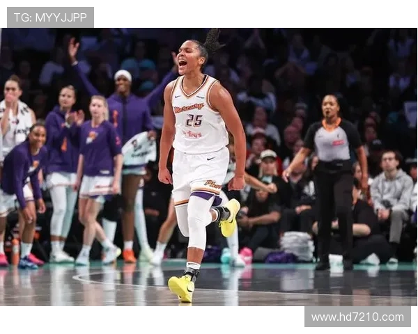 托马斯创历史！连续两战三双成 WNBA 第一人