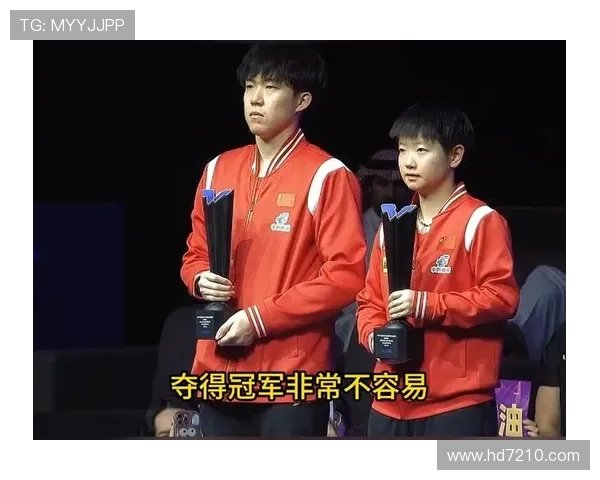 王楚钦合影反差引热议：对孙颖莎主动，对曼昱躲后排？